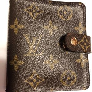 Like new Louis Vuitton wallet